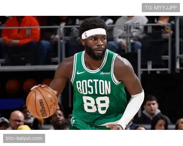 凯尔特人轻取热火,三月防守效率重回联盟第一。 凯尔特人轻取热火,三月防守效率重回联盟第一。